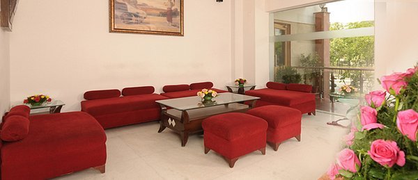 Bharat Continental Hotel