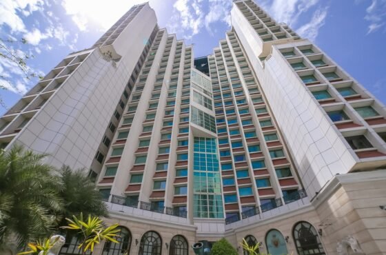 Hotel The Royal Plaza