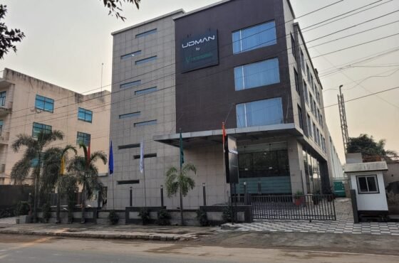 Udman by Ferns N Petals, Chattarpur