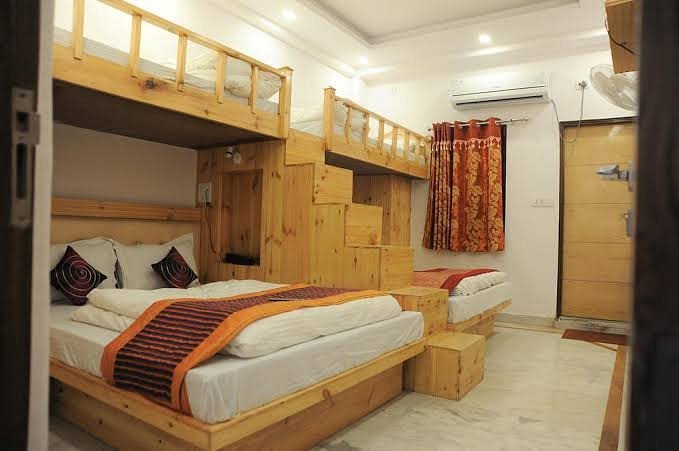 Hindustan International Dx