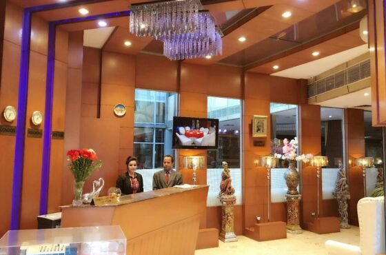 Hotel Signature Grand