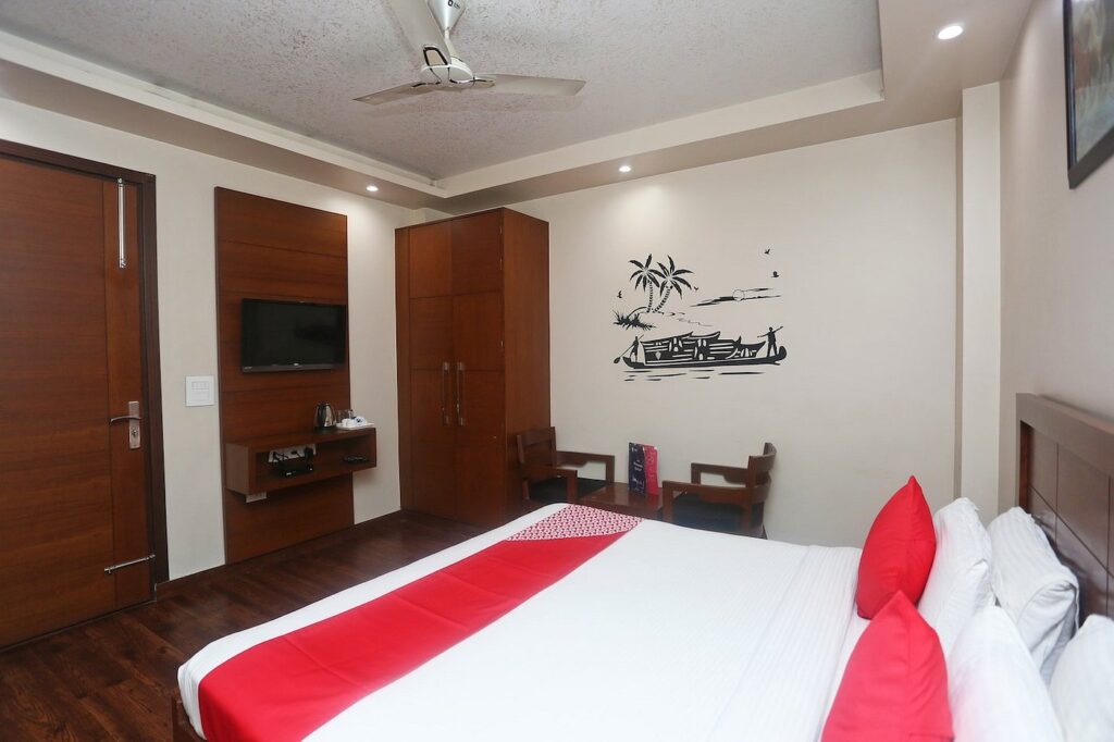 Capital O 5198 Hotel HCGrand