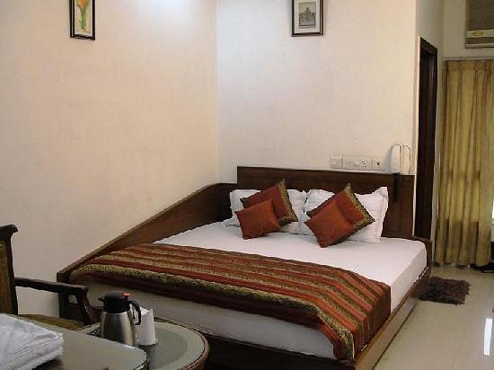 Hotel Chanchal Deluxe