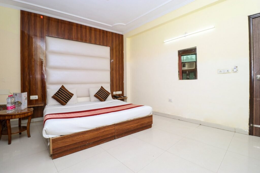 Airport Hotel Earth