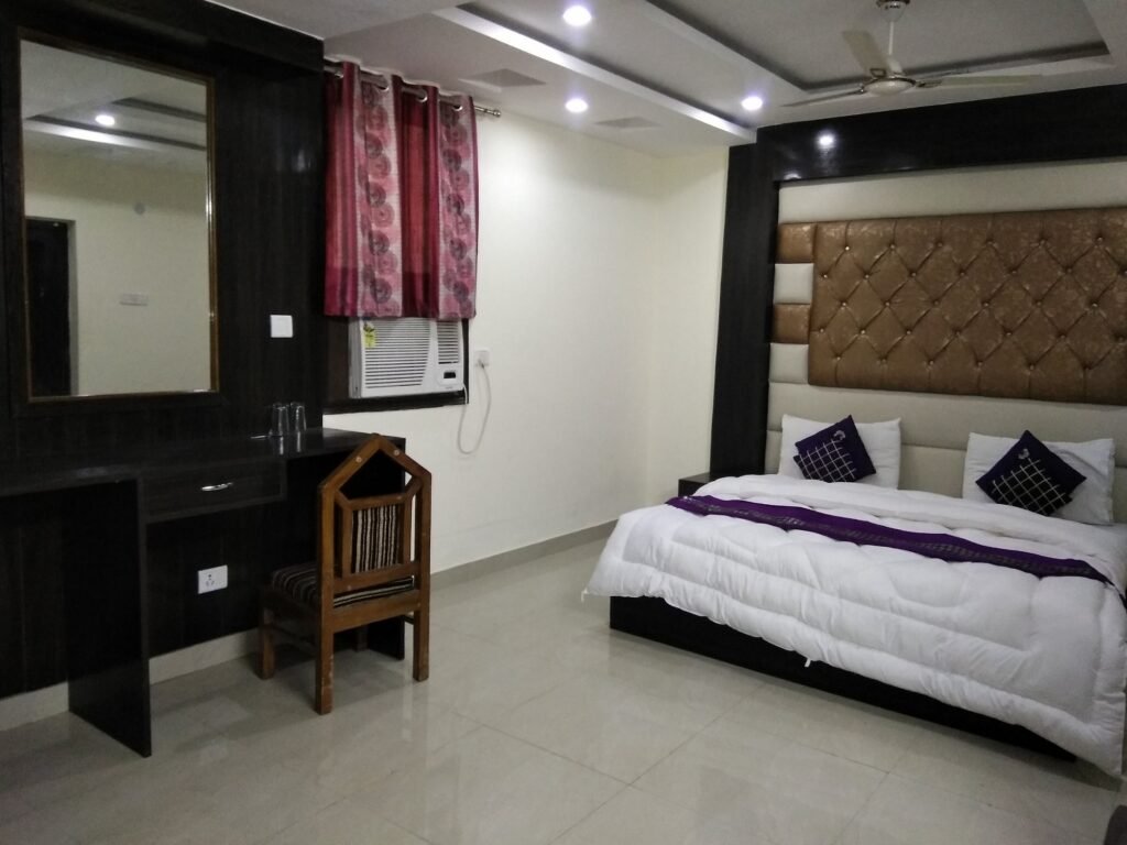 Hotel Vishesh Continental
