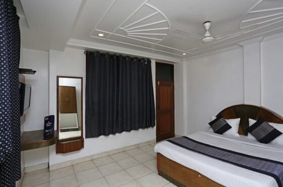 Oyo Rachna Tourist Lodge
