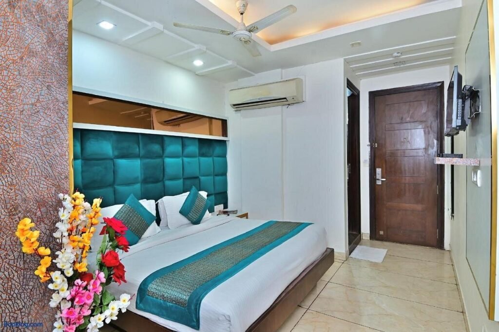 Hotel Bella Vista New Delhi - Walk From New Delhi Railway Station